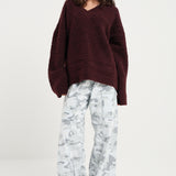 Oversized V-Neck Knit Aubergine